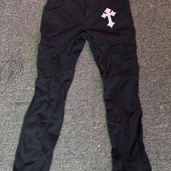 Mudd embroidered black cargo jeans size 10 - Picture 3 of 5